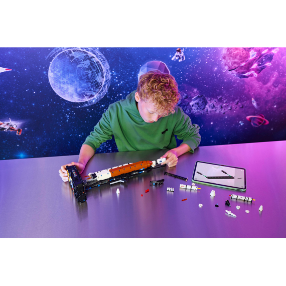 Lego Technic Nasa Artemis Ruimteraket 42221