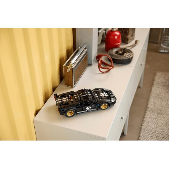 Lego Technic 1966 Ford Gt40 Mkii Racewagen 42223