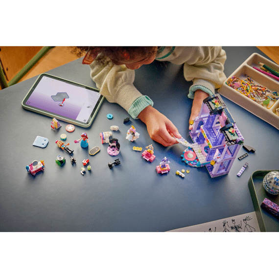 Lego Friends Heartlake City Modeshow 42685