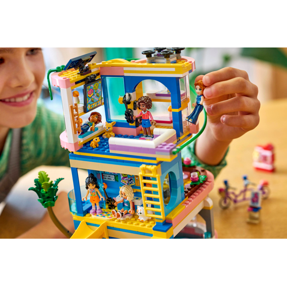 Lego Friends Heartlake City Clubhuis 42689