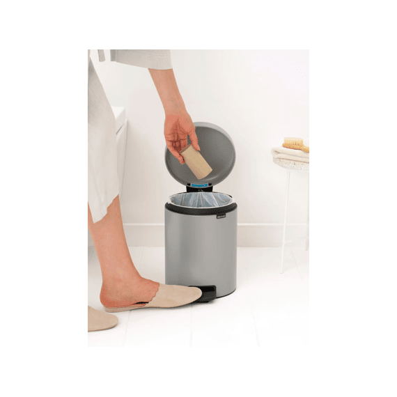 New Icon Pedaalemmer 5l Soft Grey Met Kunststof Binnenemmer