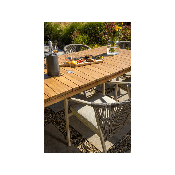 Callisto Nusa Eettafel 240x110xh75cm Teak Natural