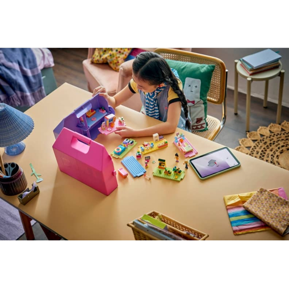 Lego Friends 42697 Creatieve Poppenhuiskoffer