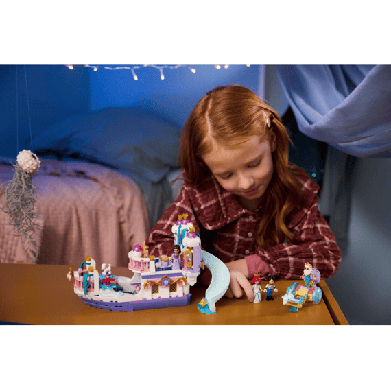 Lego Disney 43299 Ariëls Koninklijke Trouwboot