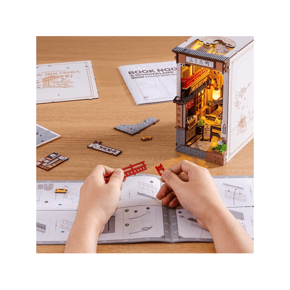 Robotime Rolife Miniatuur Bouwpakket Sakura Wine Alley
