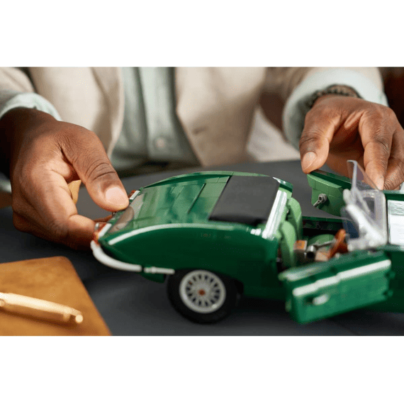 Lego Icons 11381 Jaguar E-Type