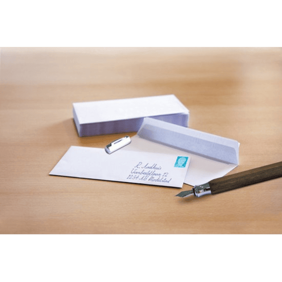 Envelop Amer Zelfklevend Met Venster 25st