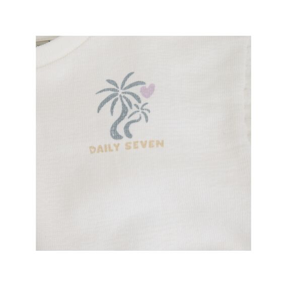 Daily7 T-shirt