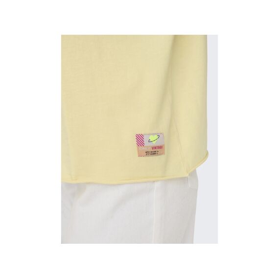 Only T-shirt