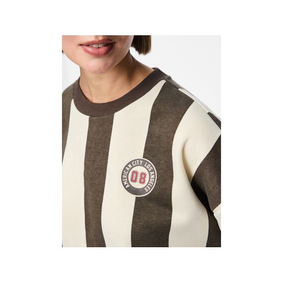 Pieces Sweater