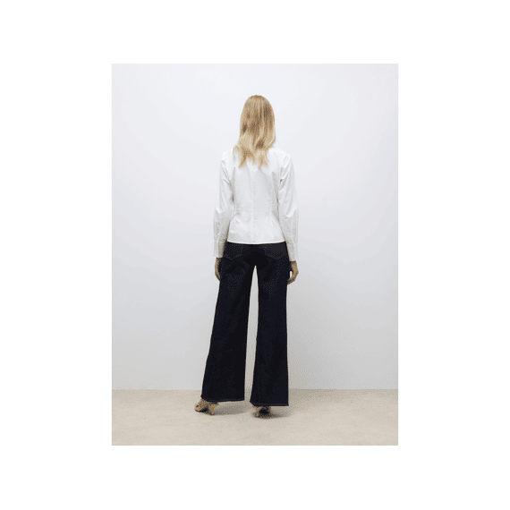 Aware Jeans