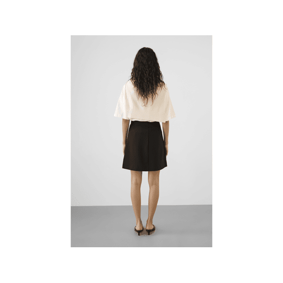 Soaked In Luxury Rok