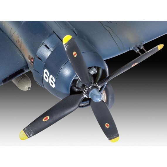 Revell 03955 F4U-4 Corsair