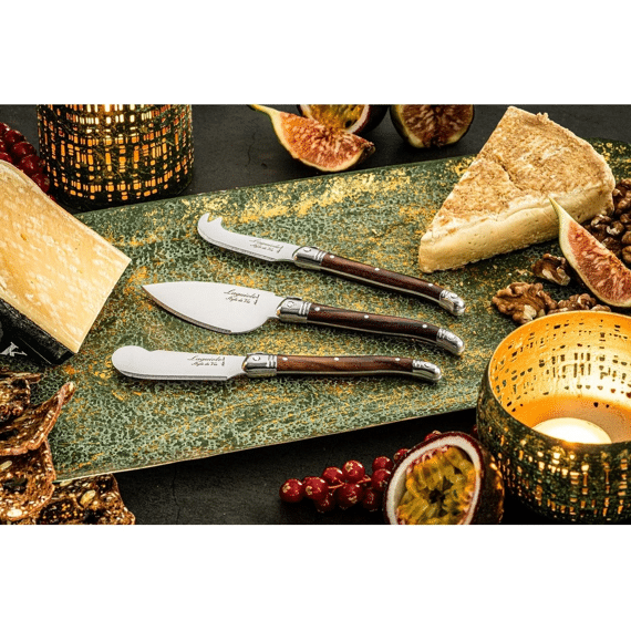 Kaasmessen Dark Wood