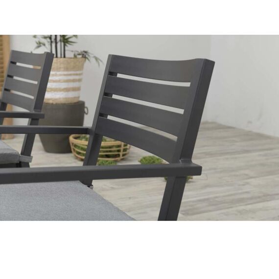 Oklahoma Dining Fauteuil Alu Carbon Black Incl Kussen Licht Grijs