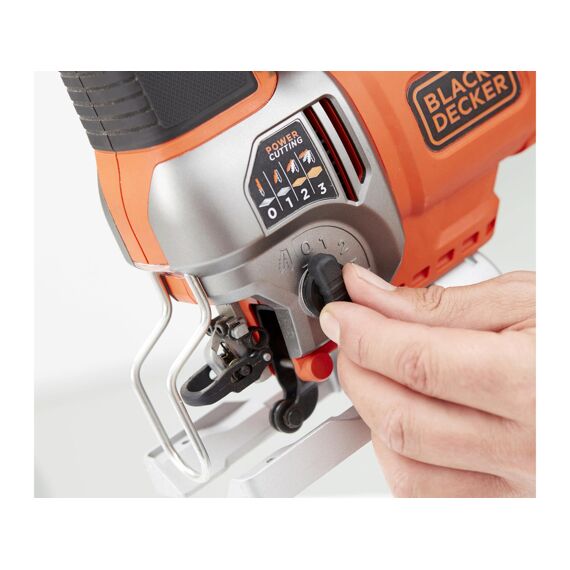 Black+Decker 650W Penderdecoupeerzaag In Koffer