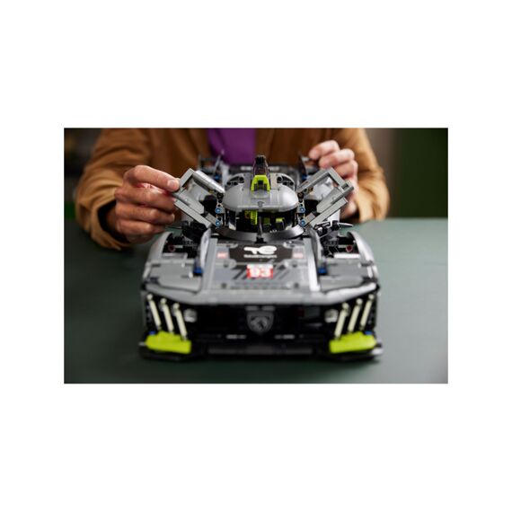 LEGO Technic 42156 Peugeot 9X8 24H Le Mans Hybrid Hypercar