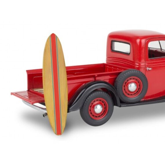 Revell 14516 '37 Ford Pickup With Surfboard 2N1