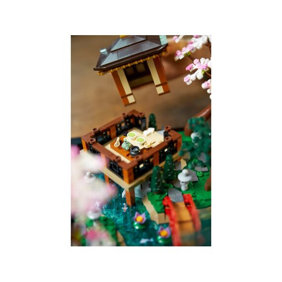 LEGO Icons 10315 Tranquil Garden