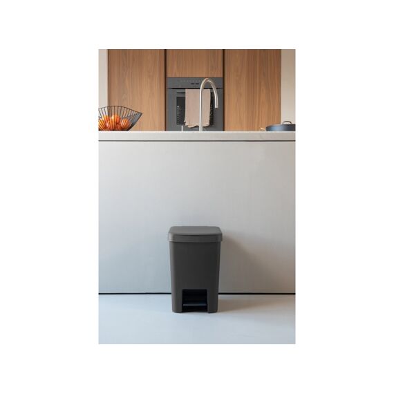 Brabantia Stepup Pedaalemmer 25 Liter Dark Grey