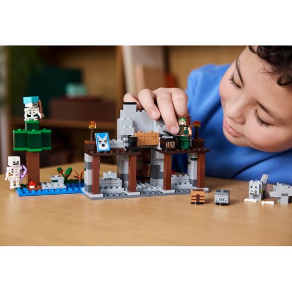 Lego Minecraft 21261 De Wolvenburcht