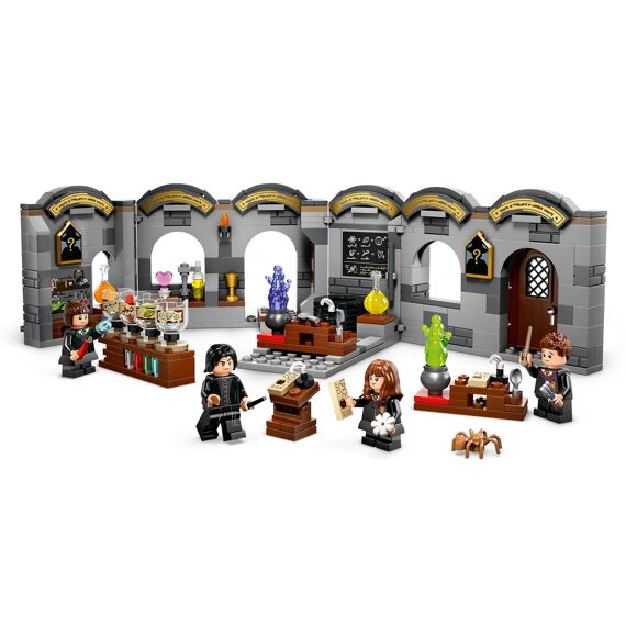 Lego Harry Potter 76431 Kasteel Zweinstein: Toverdrankenles