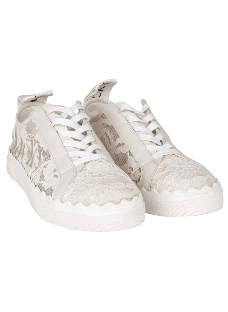 Sneakers met kant