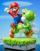 MERCH Mario&Yoshi-19inch Statue F4F product image